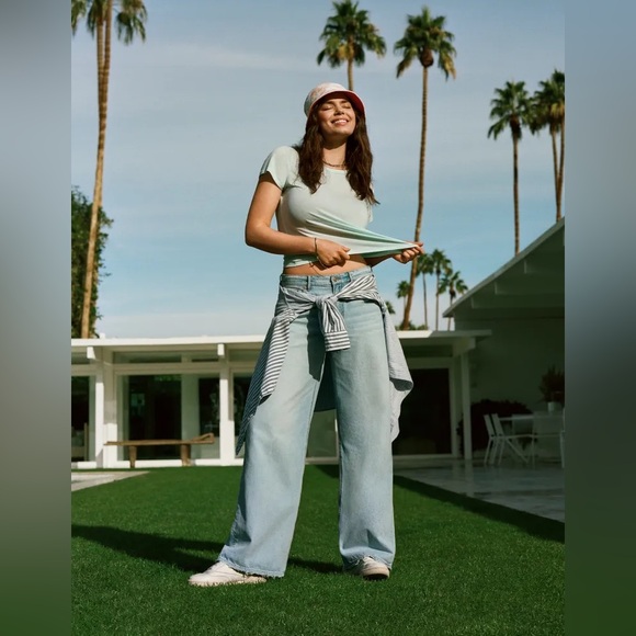 American Eagle Outfitters Denim - American Eagle Outfitters the low rise skater Light Blue Wide Leg Jeans size 14